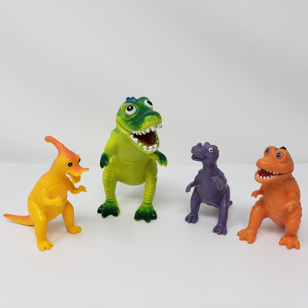 Dinosaurs Green Yellow Orange Purple Plastic Lot of 4